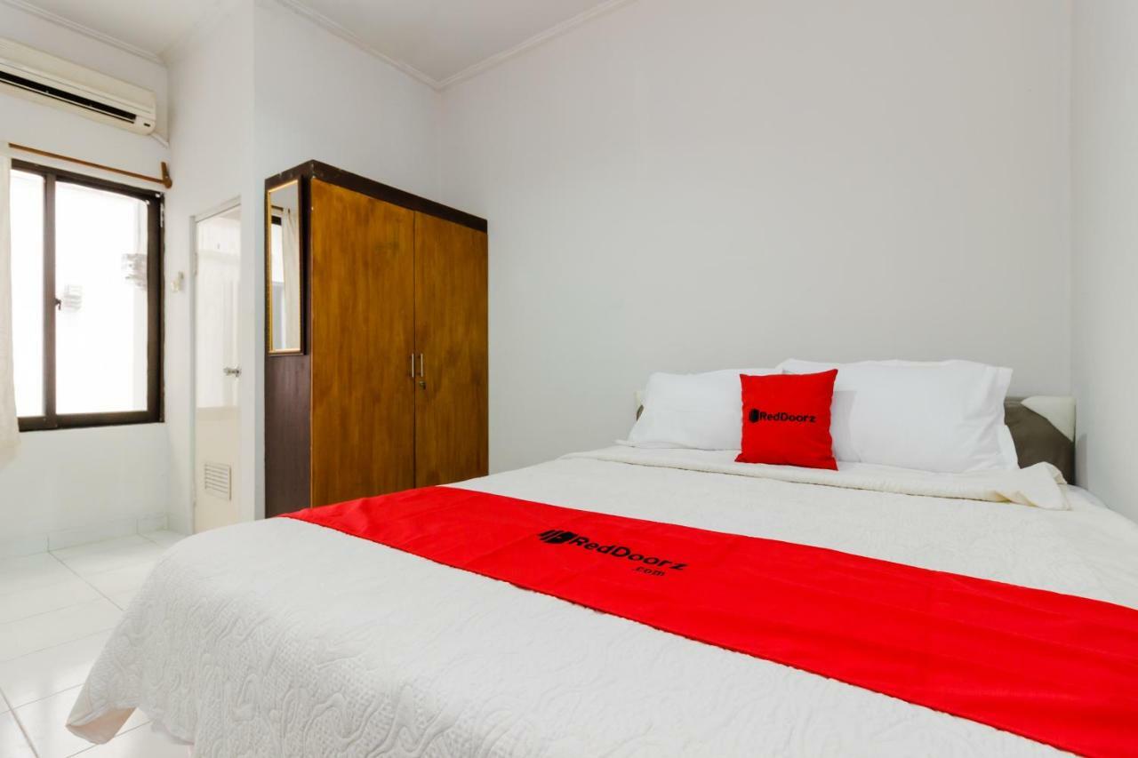 Reddoorz Syariah Near Pondok Indah Mall 3 Jakarta Exteriér fotografie